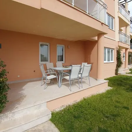 4 Kisilik Ortak Havuzlu Daire, Aydin Kusadasi - Awz143 * Soke